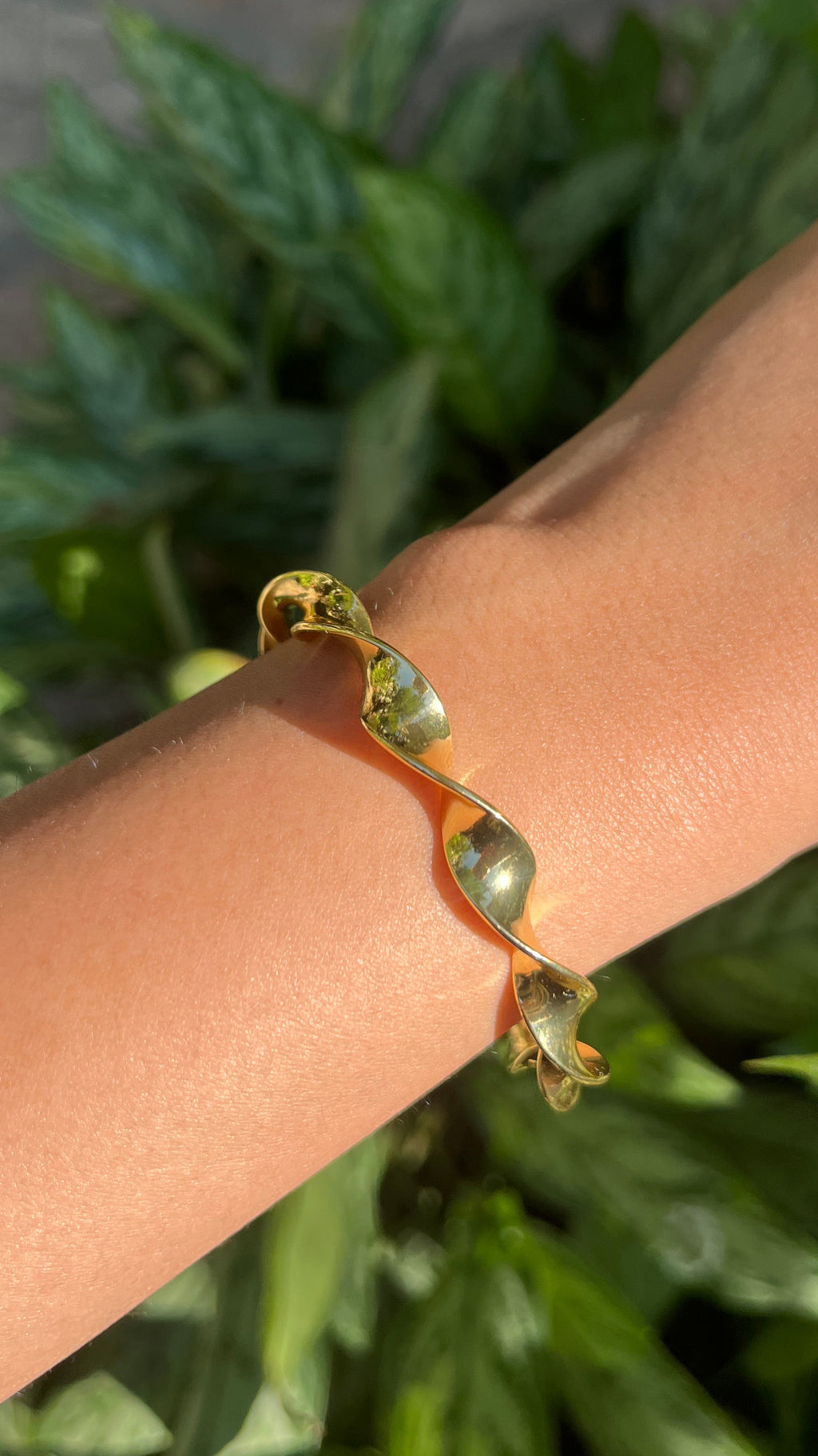 Sculpted Wave Cuff