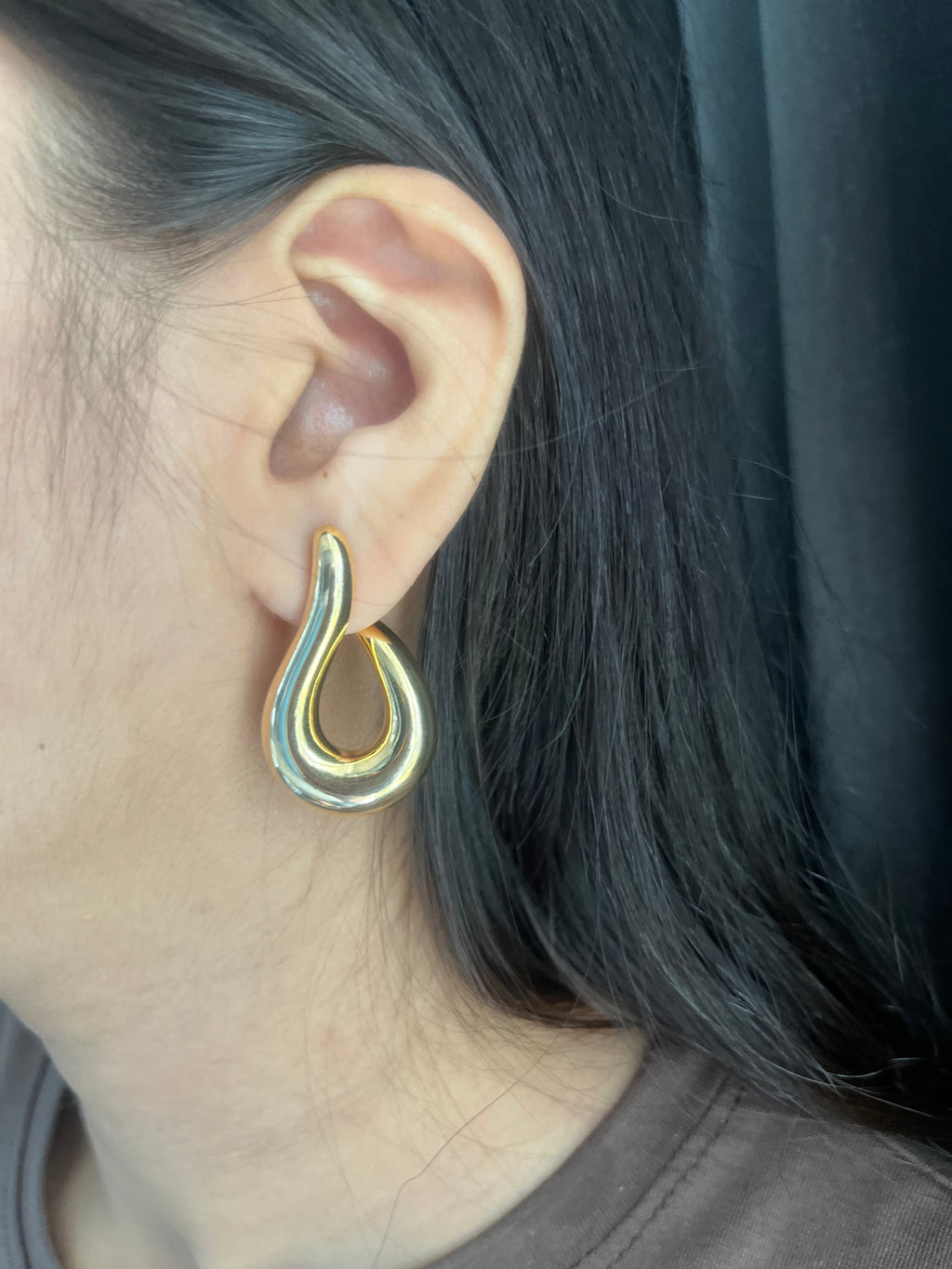 Muse Curve Earrings